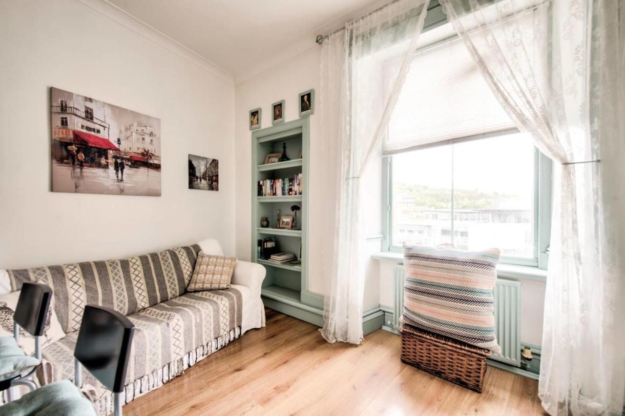 אדינבורו Guestready - Cosy Home 5 Minutes From Waverley! מראה חיצוני תמונה