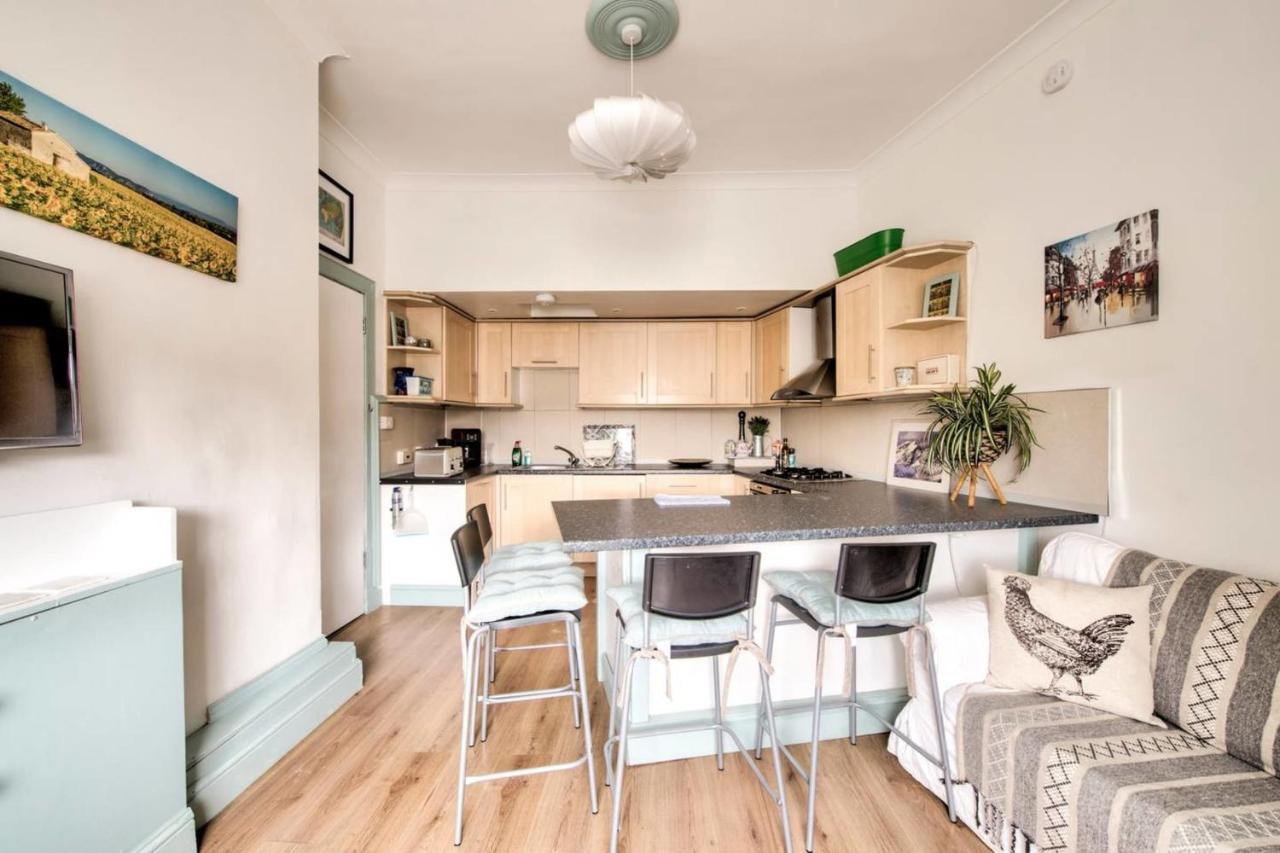 אדינבורו Guestready - Cosy Home 5 Minutes From Waverley! מראה חיצוני תמונה