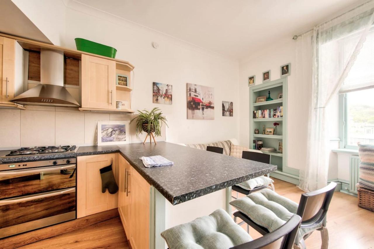 אדינבורו Guestready - Cosy Home 5 Minutes From Waverley! מראה חיצוני תמונה