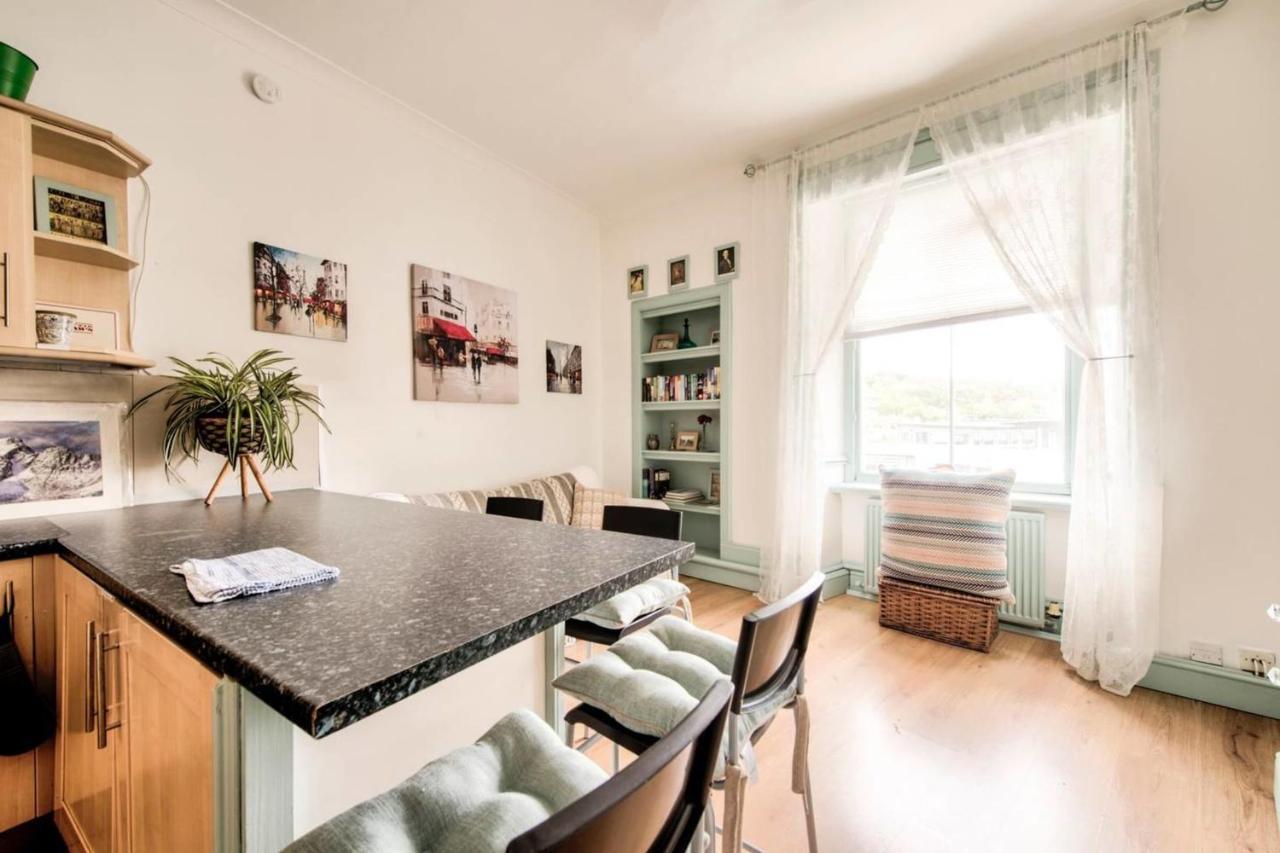 אדינבורו Guestready - Cosy Home 5 Minutes From Waverley! מראה חיצוני תמונה