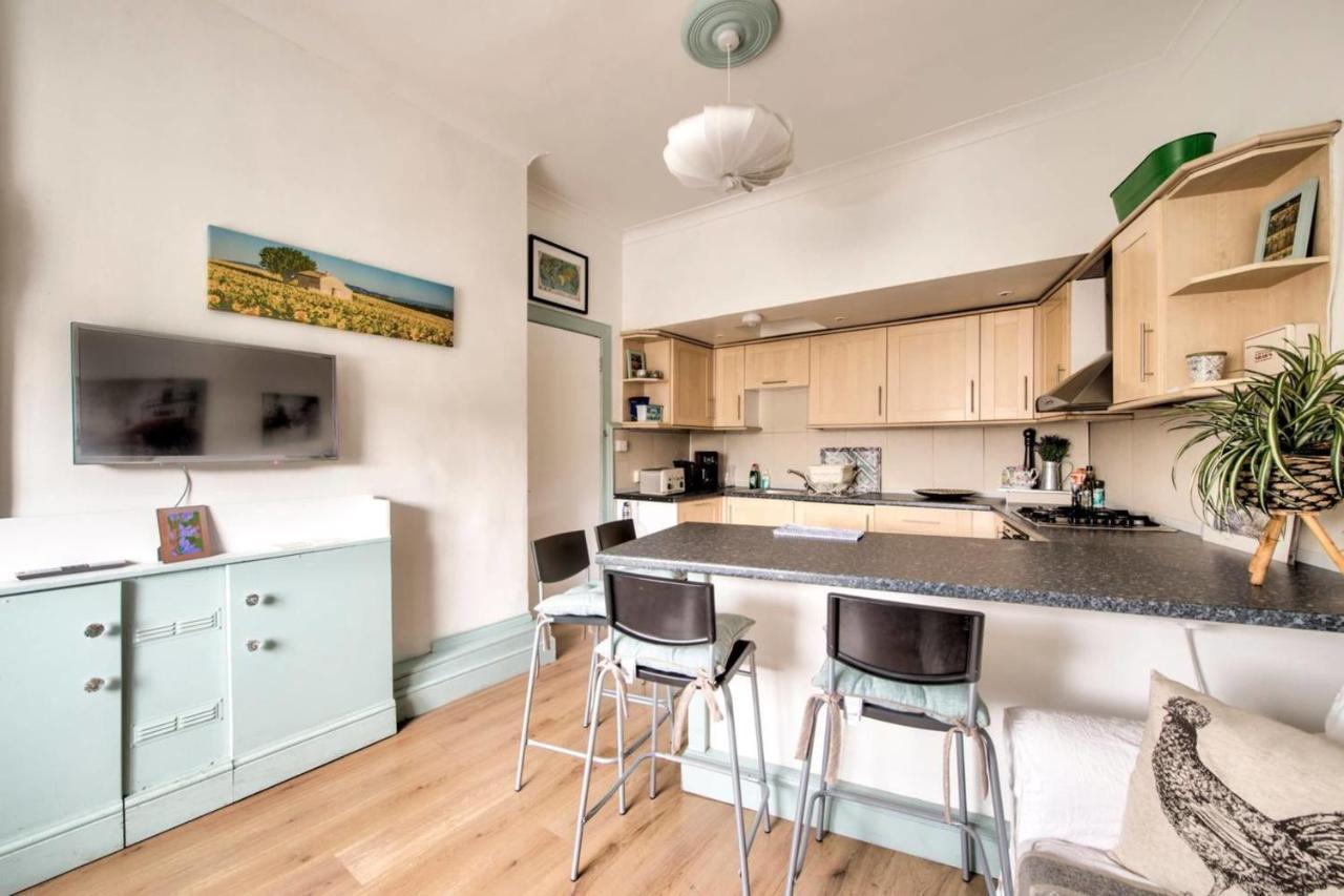 אדינבורו Guestready - Cosy Home 5 Minutes From Waverley! מראה חיצוני תמונה