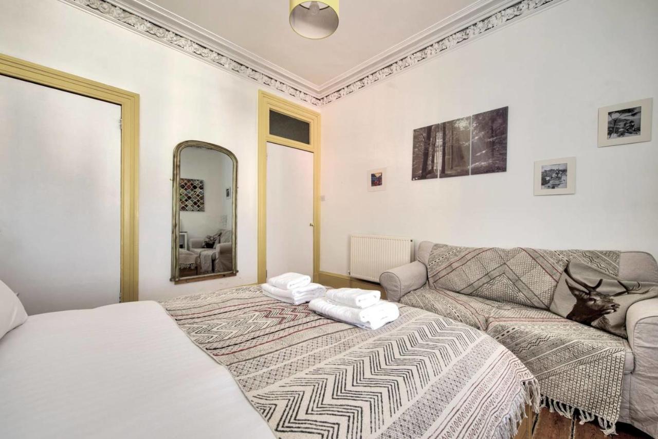 אדינבורו Guestready - Cosy Home 5 Minutes From Waverley! מראה חיצוני תמונה